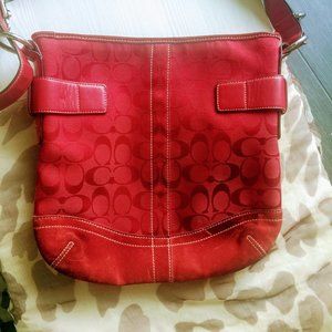 Coach hand bag RED Black Signature Purse F05K-357